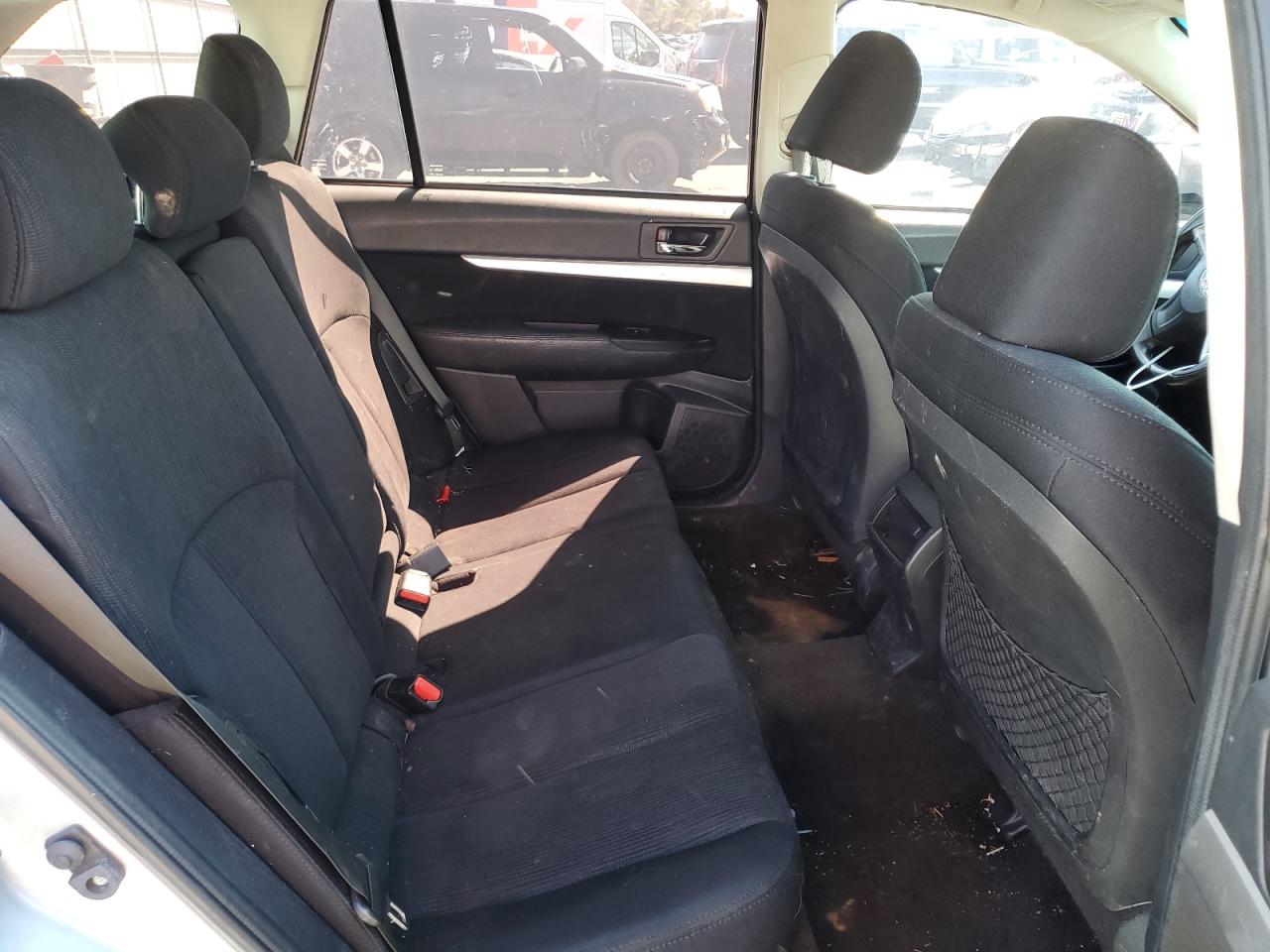 2013 Subaru Outback - Image 11