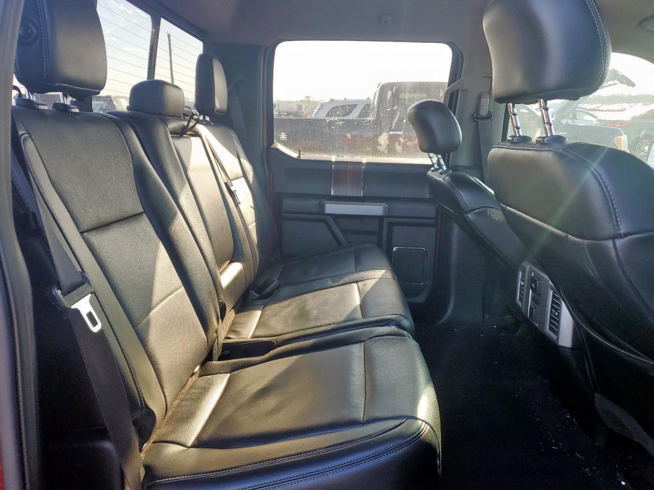 2015 Ford F-150 - Image 10