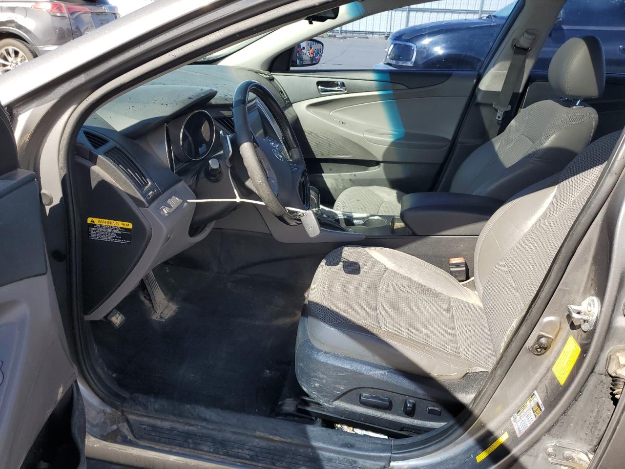 2012 Hyundai Sonata - Image 7