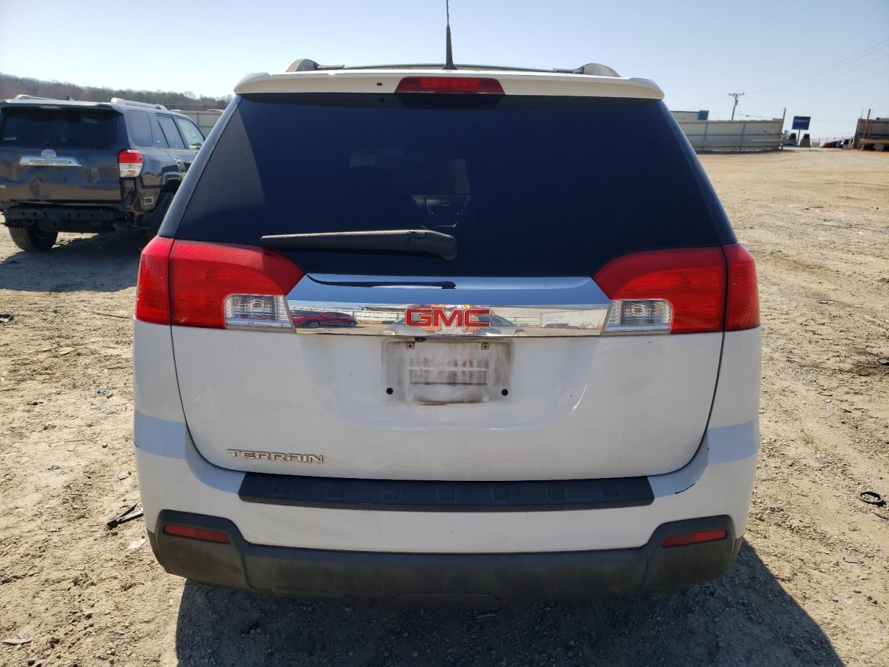 2011 GMC Terrain - Image 6