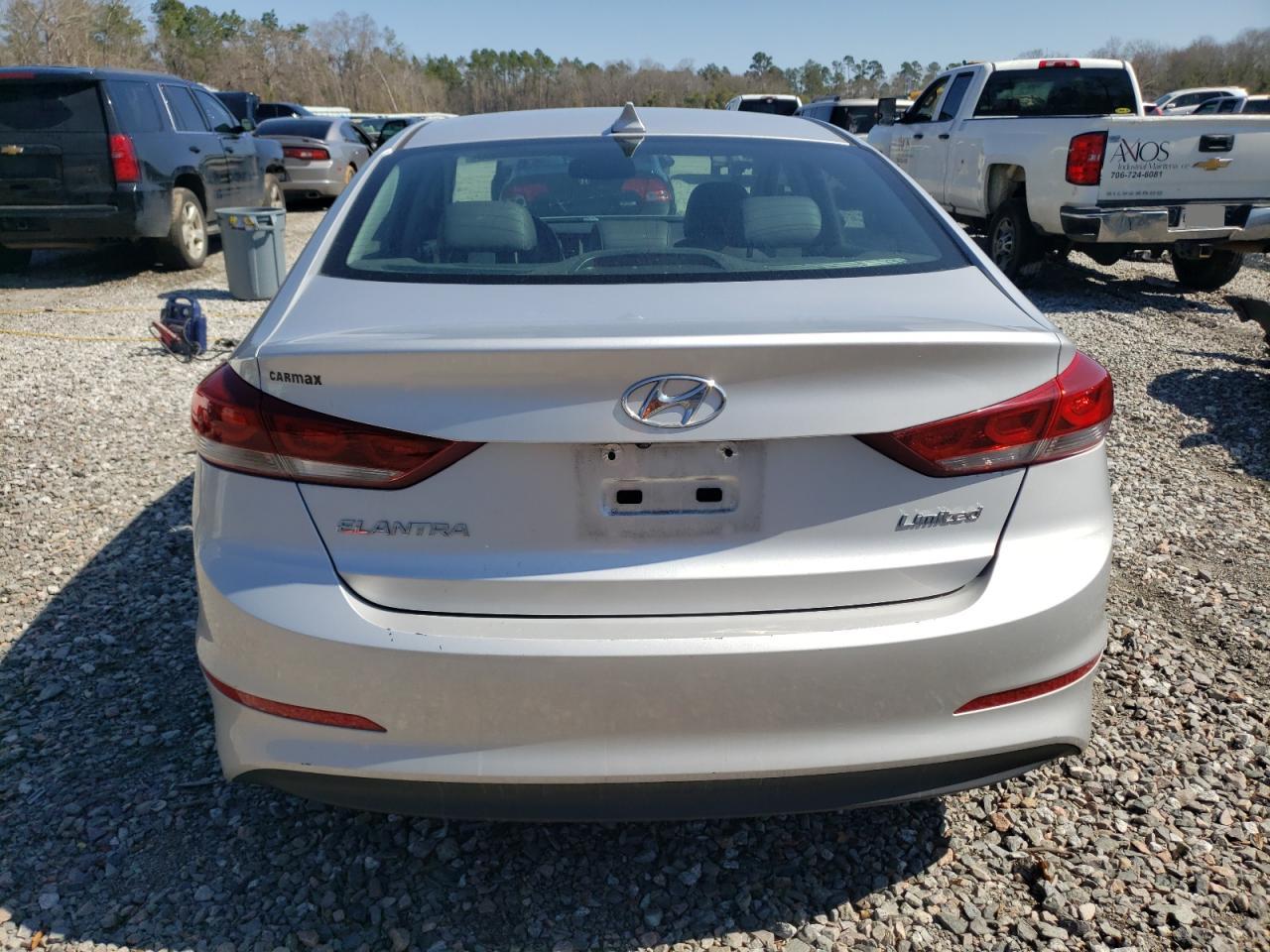 2017 Hyundai Elantra - Image 6