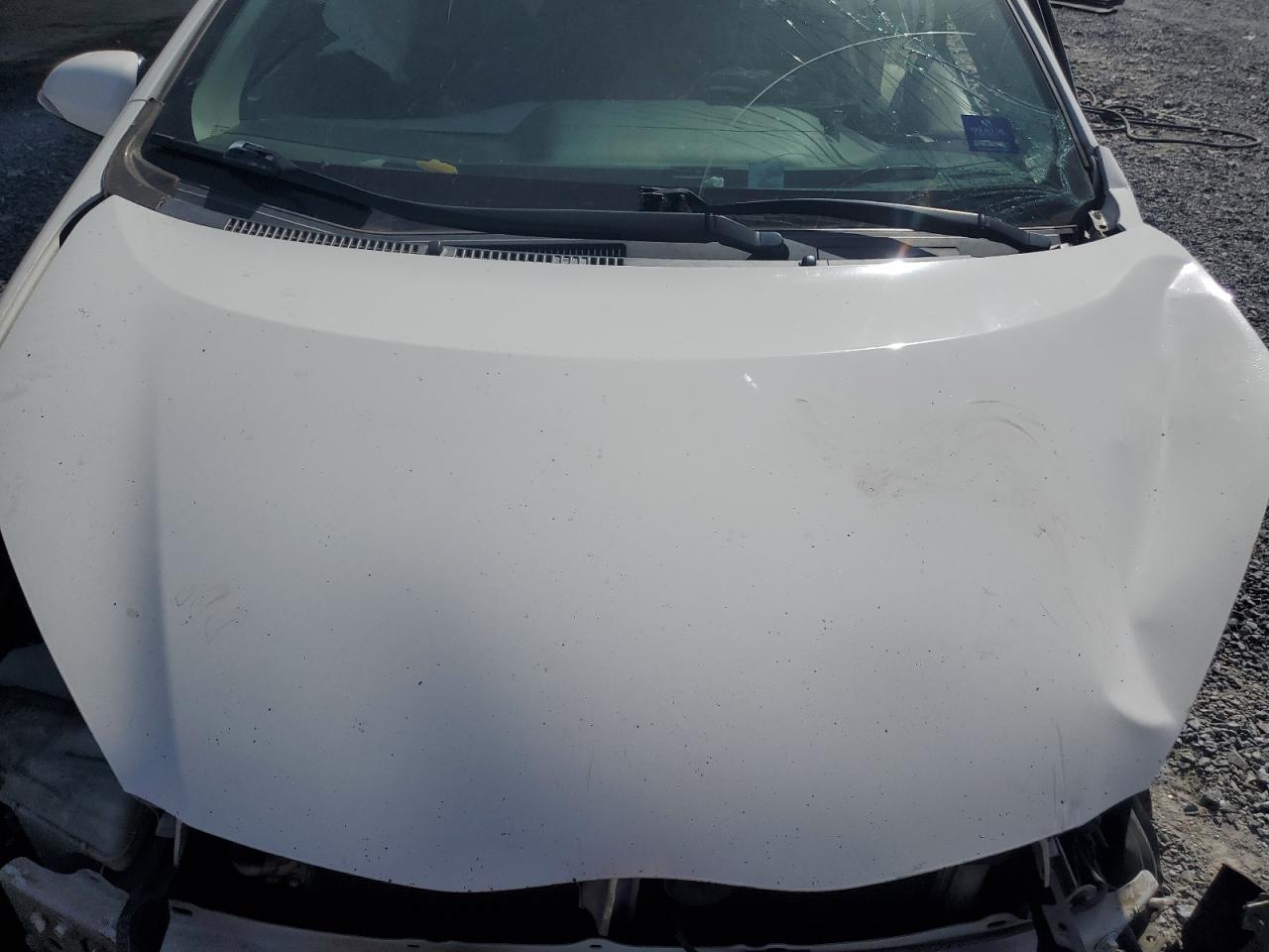 2012 Toyota Prius - Image 12