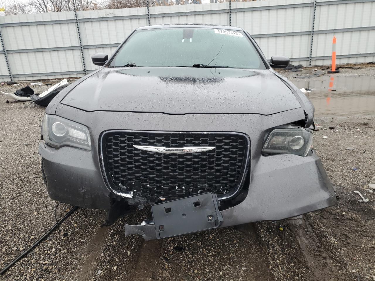 2016 Chrysler 300 - Image 5