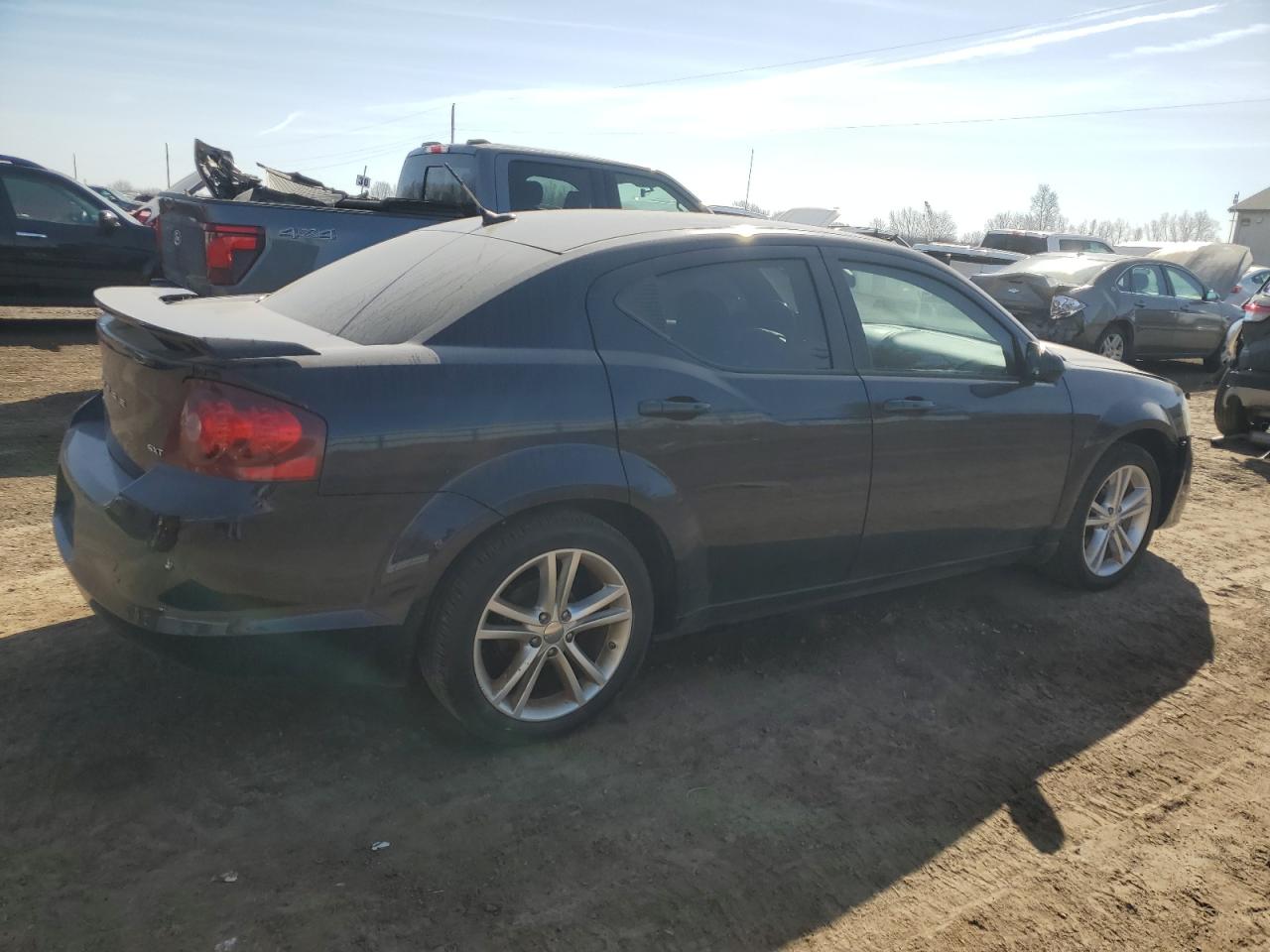 2012 Dodge Avenger - Image 3
