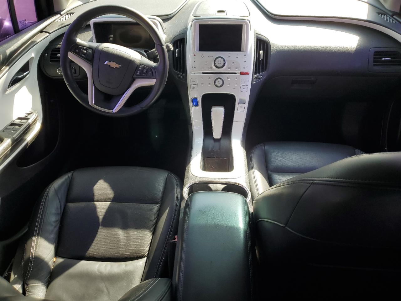 2012 Chevrolet Volt - Image 8