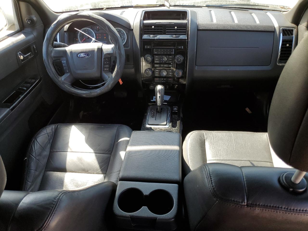 2010 Ford Escape - Image 8