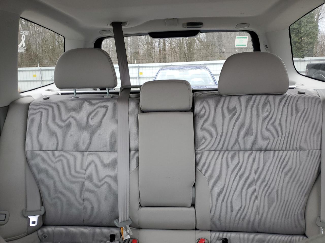 2010 Subaru Forester - Image 10