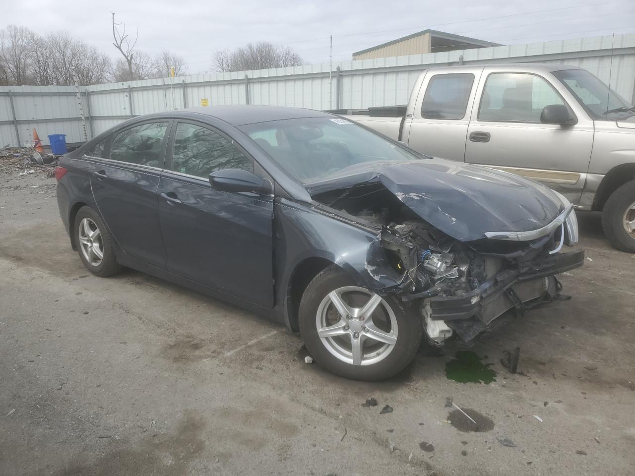 2013 Hyundai Sonata - Image 4