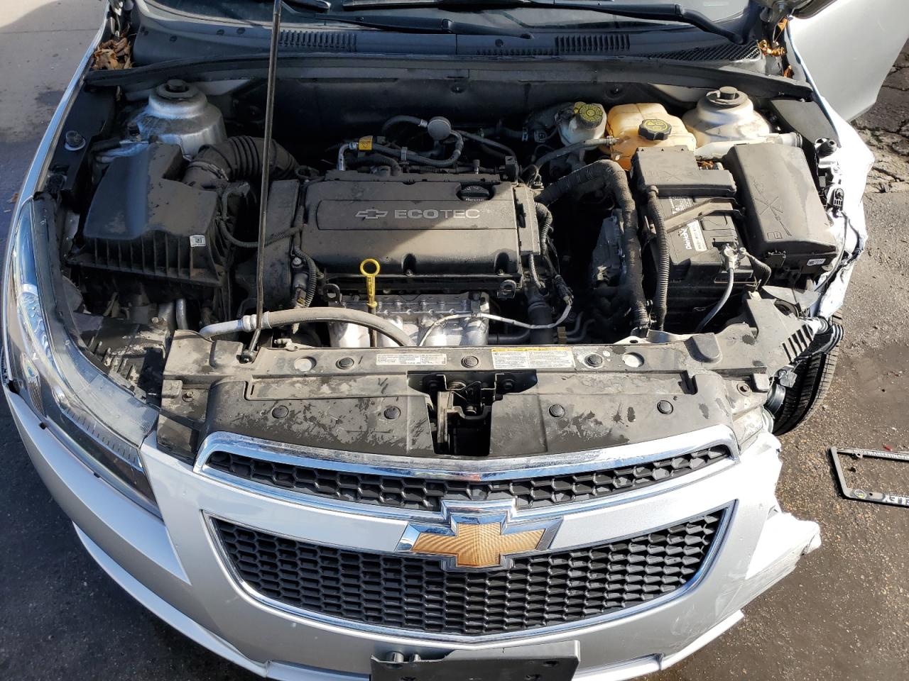 2014 Chevrolet Cruze - Image 11