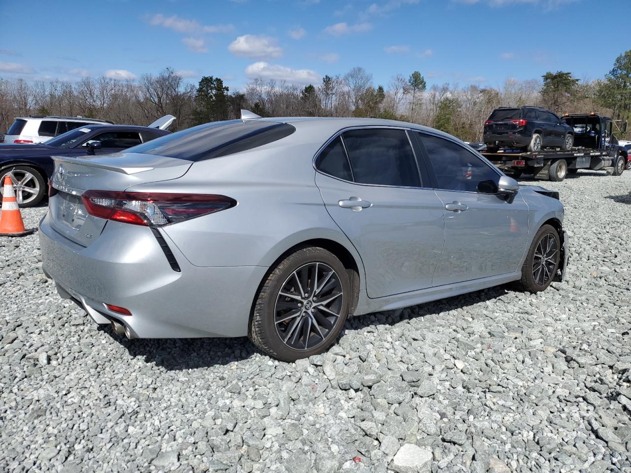 2022 Toyota Camry - Image 3