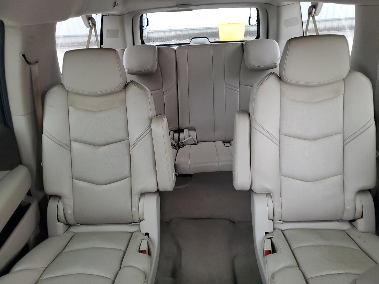 2015 Cadillac Escalade - Image 10