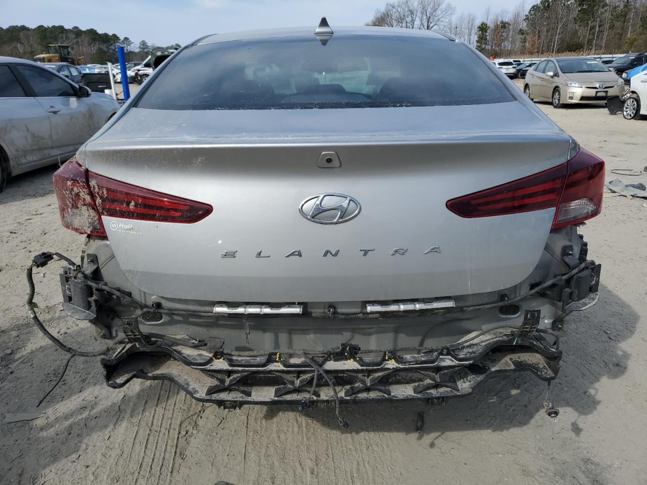 2020 Hyundai Elantra - Image 6