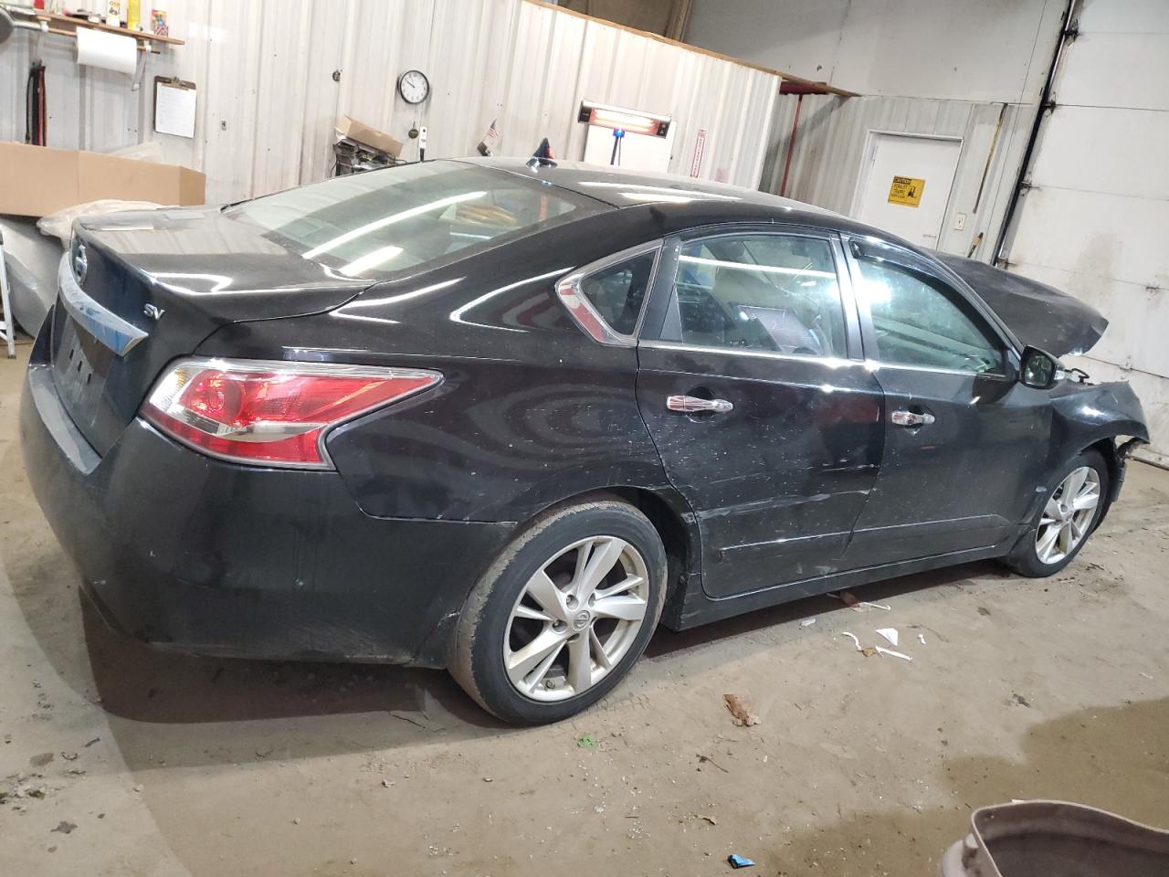 2015 Nissan Altima - Image 3
