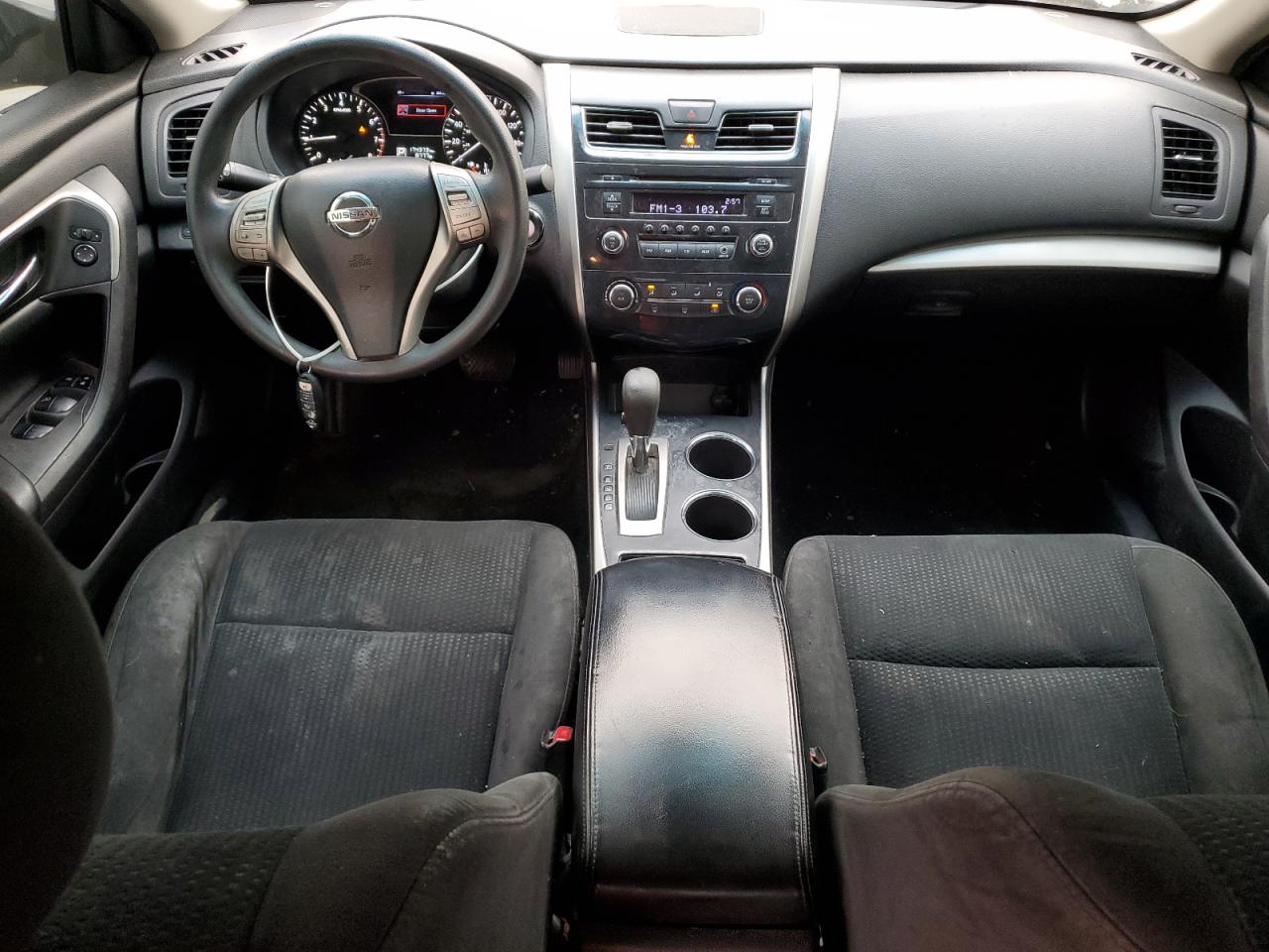 2015 Nissan Altima - Image 8