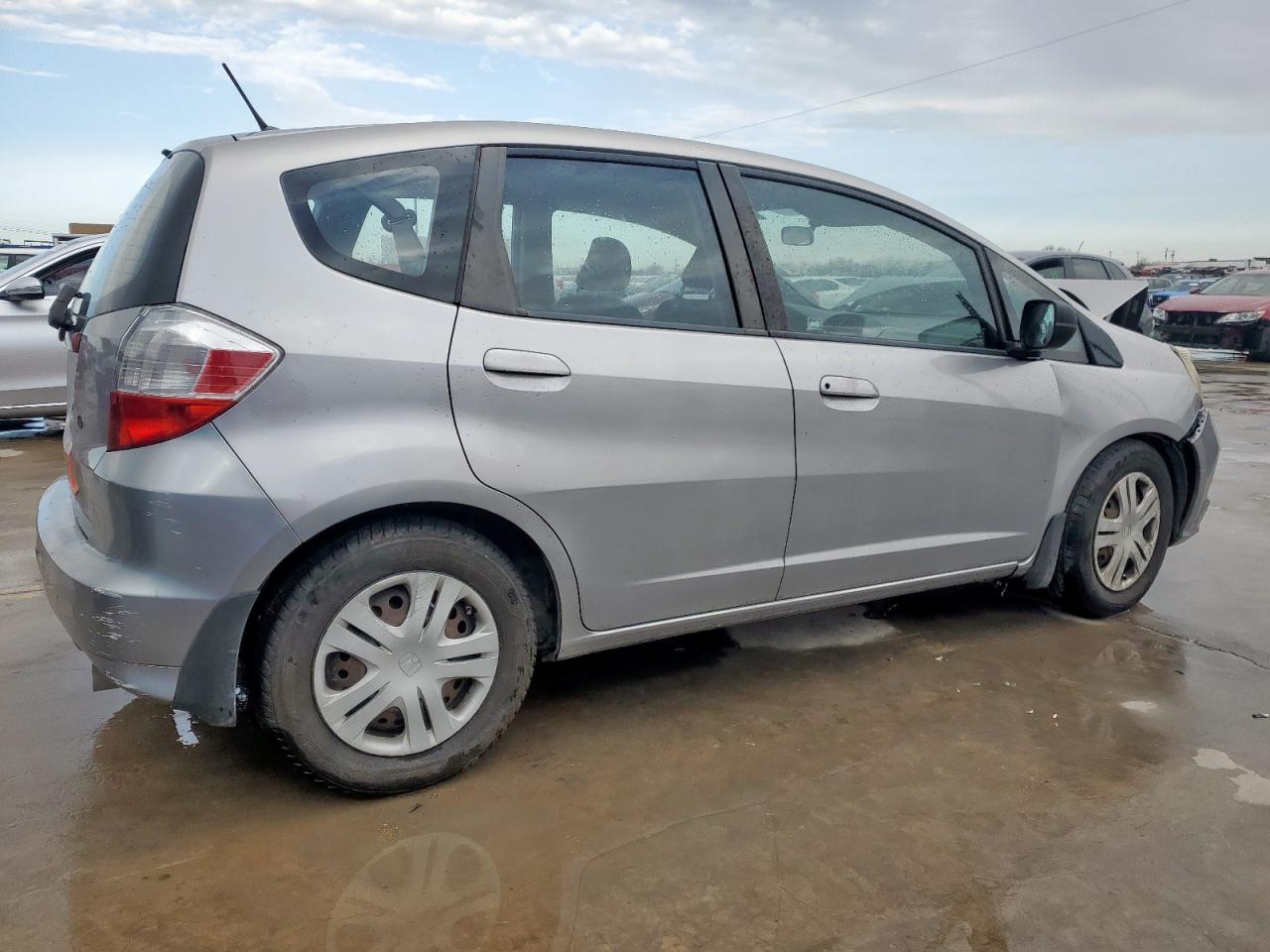 2010 Honda Fit - Image 3