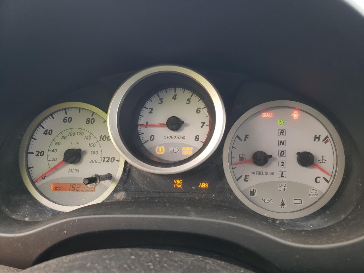 2004 Toyota RAV 4 - Image 9
