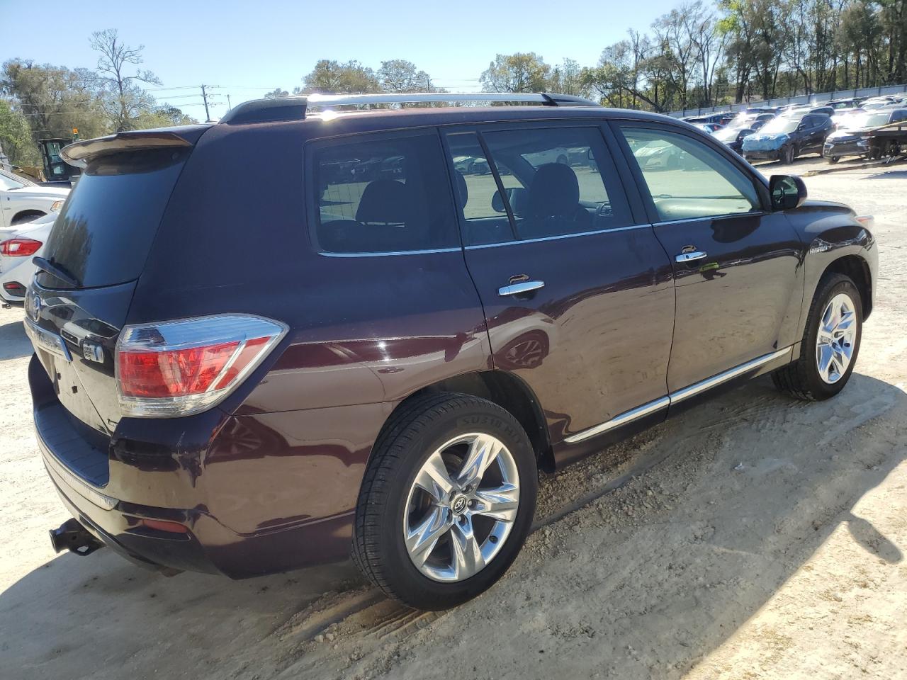 2013 Toyota Highlander - Image 3