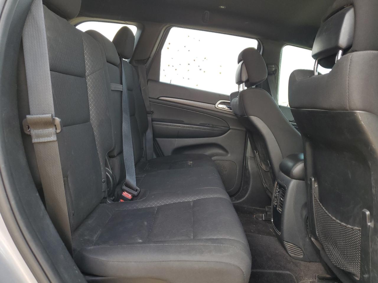 2018 Jeep Grand Cherokee - Image 10