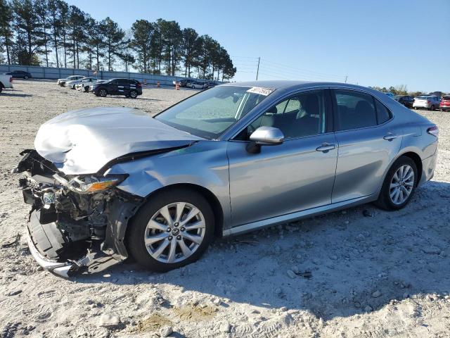  TOYOTA CAMRY 2019 Srebrny