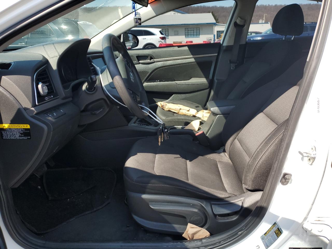 2018 Hyundai Elantra - Image 7