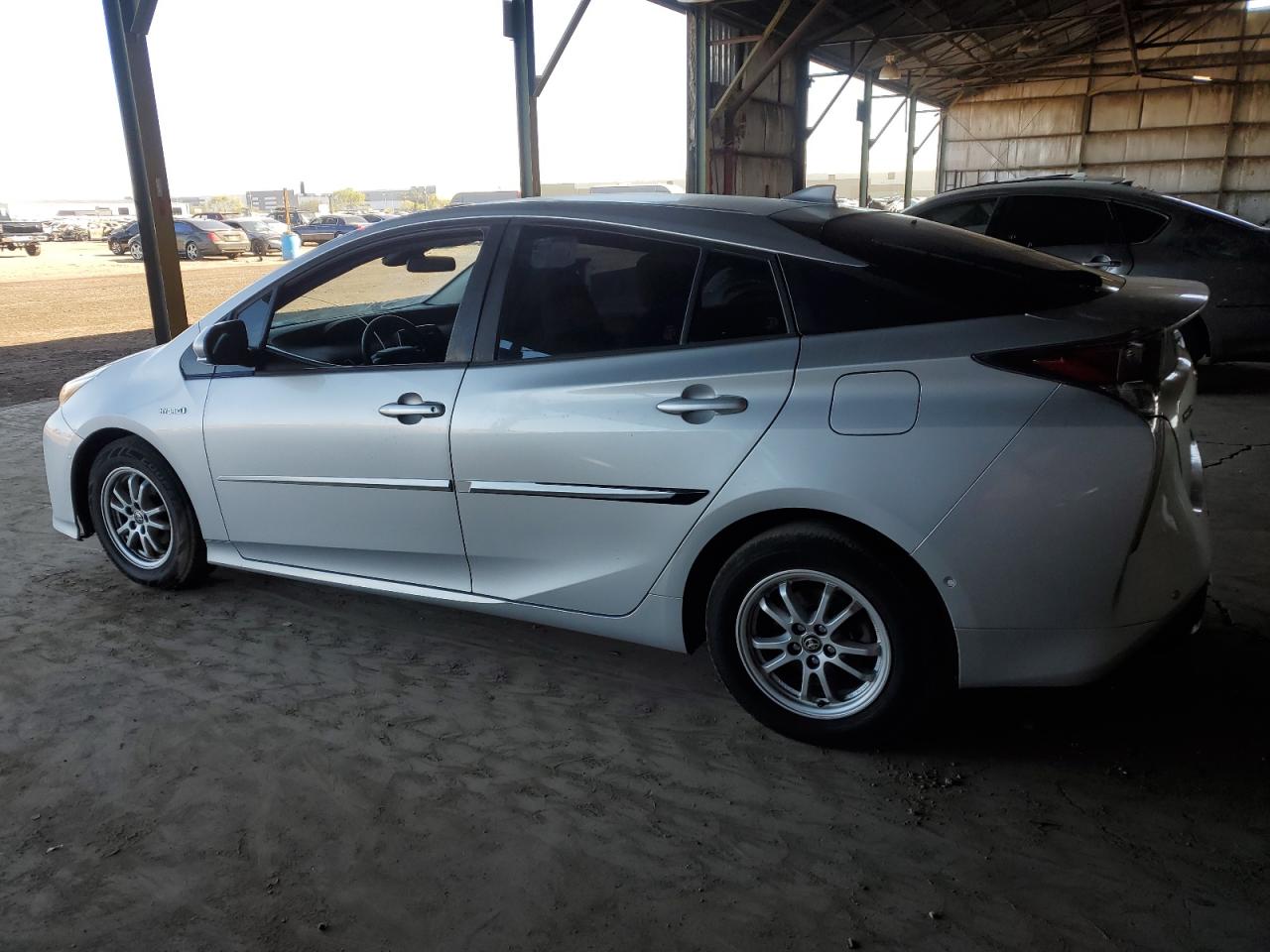 2017 Toyota Prius - Image 2