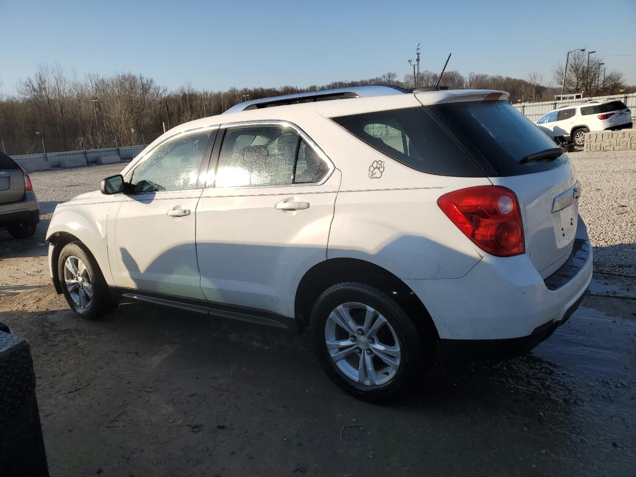 2015 Chevrolet Equinox - Image 2