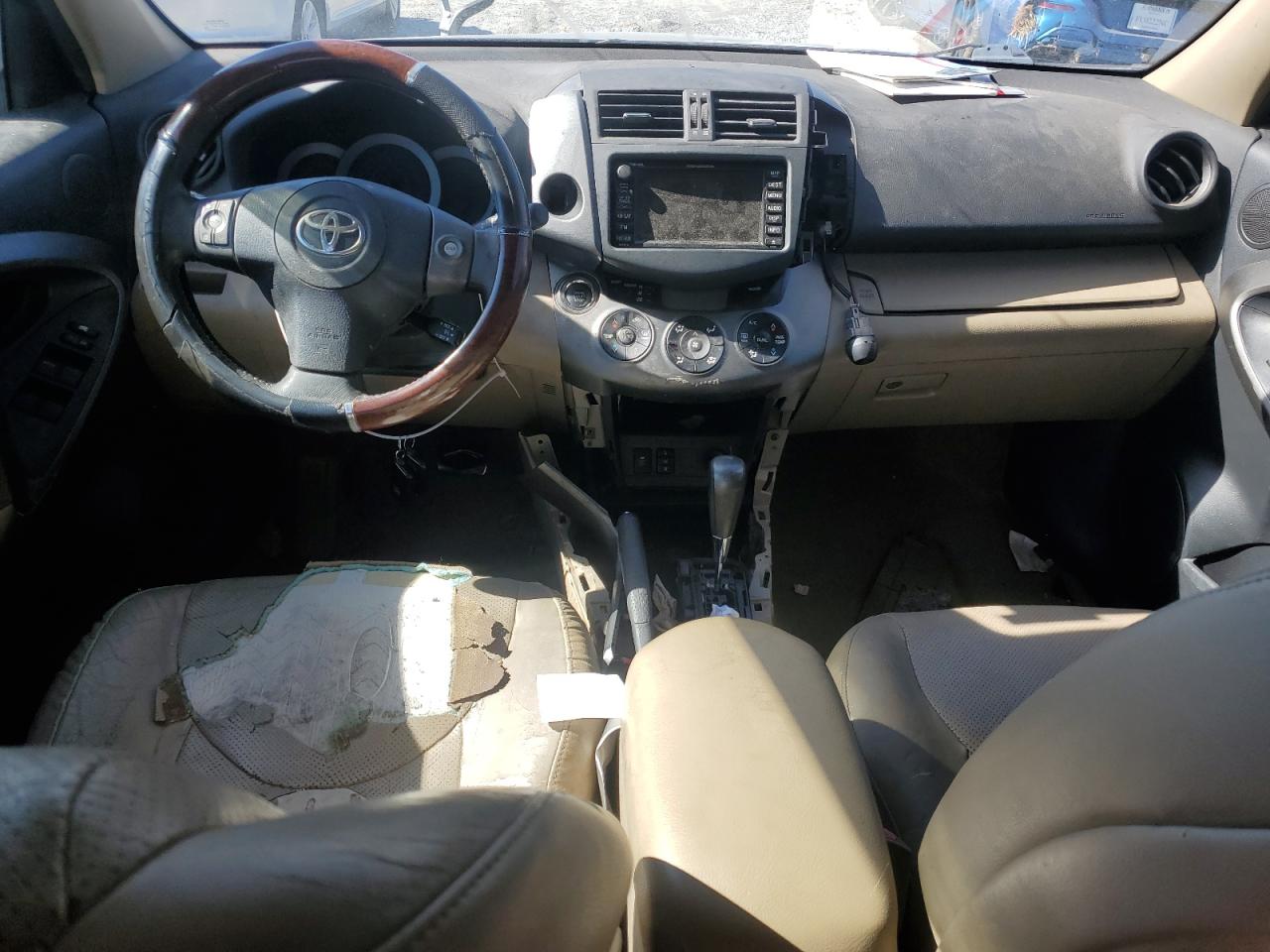 2011 Toyota RAV 4 - Image 8