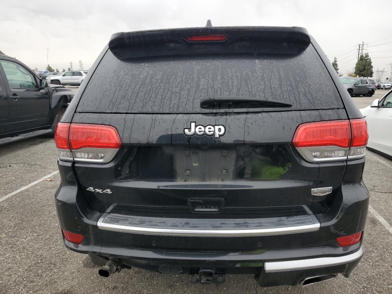 2017 Jeep Grand Cherokee - Image 6