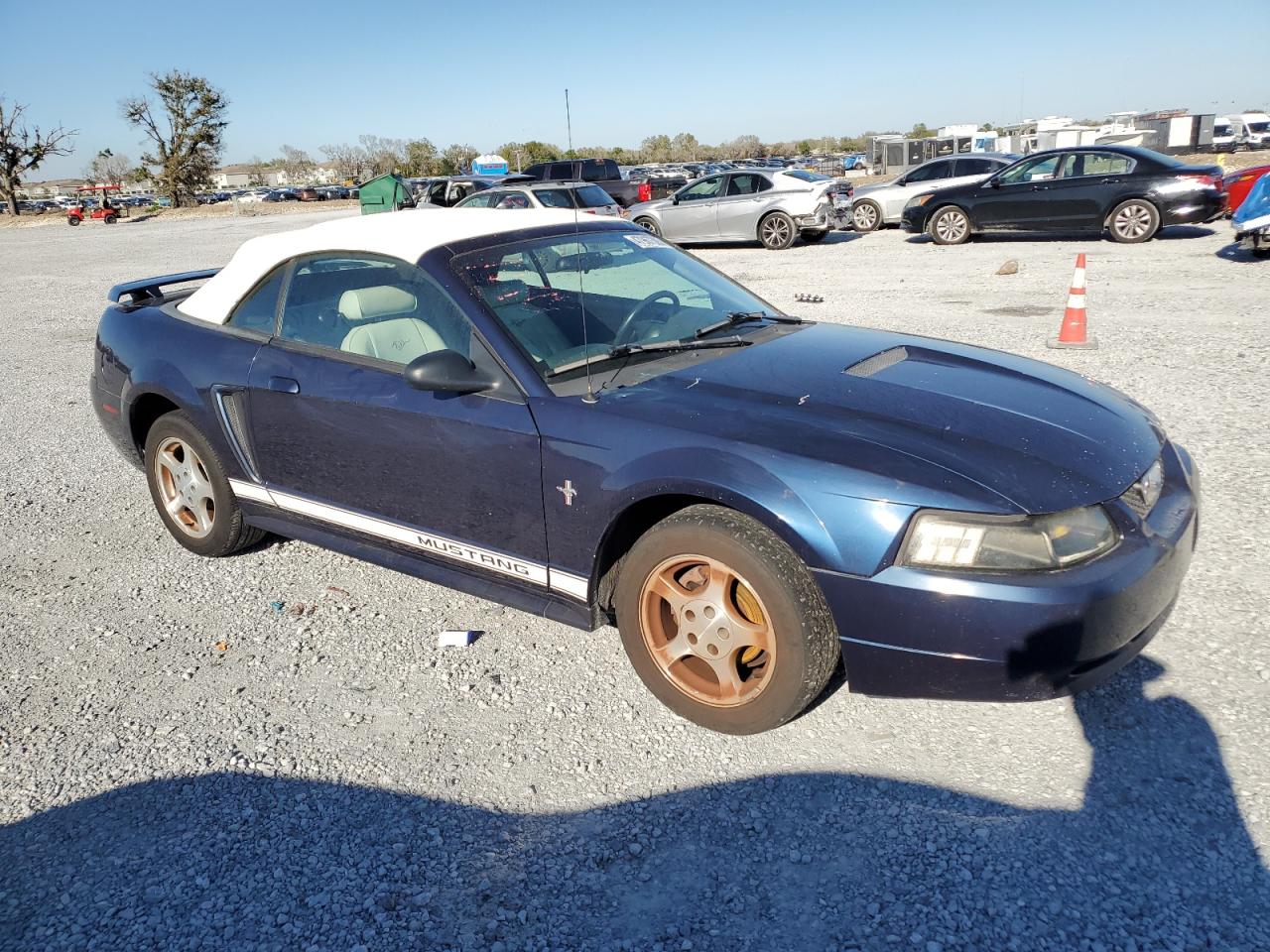 2002 Ford Mustang - Image 4