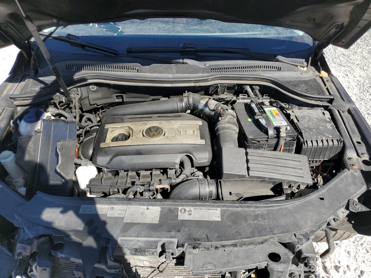 2013 Volkswagen Passat CC - Image 12