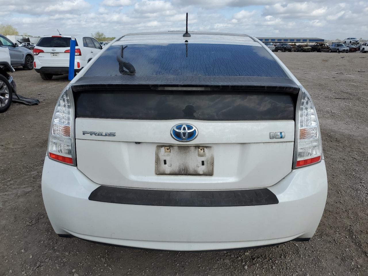 2010 Toyota Prius - Image 6