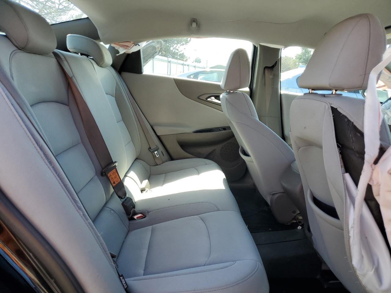 2020 Chevrolet Malibu - Image 11