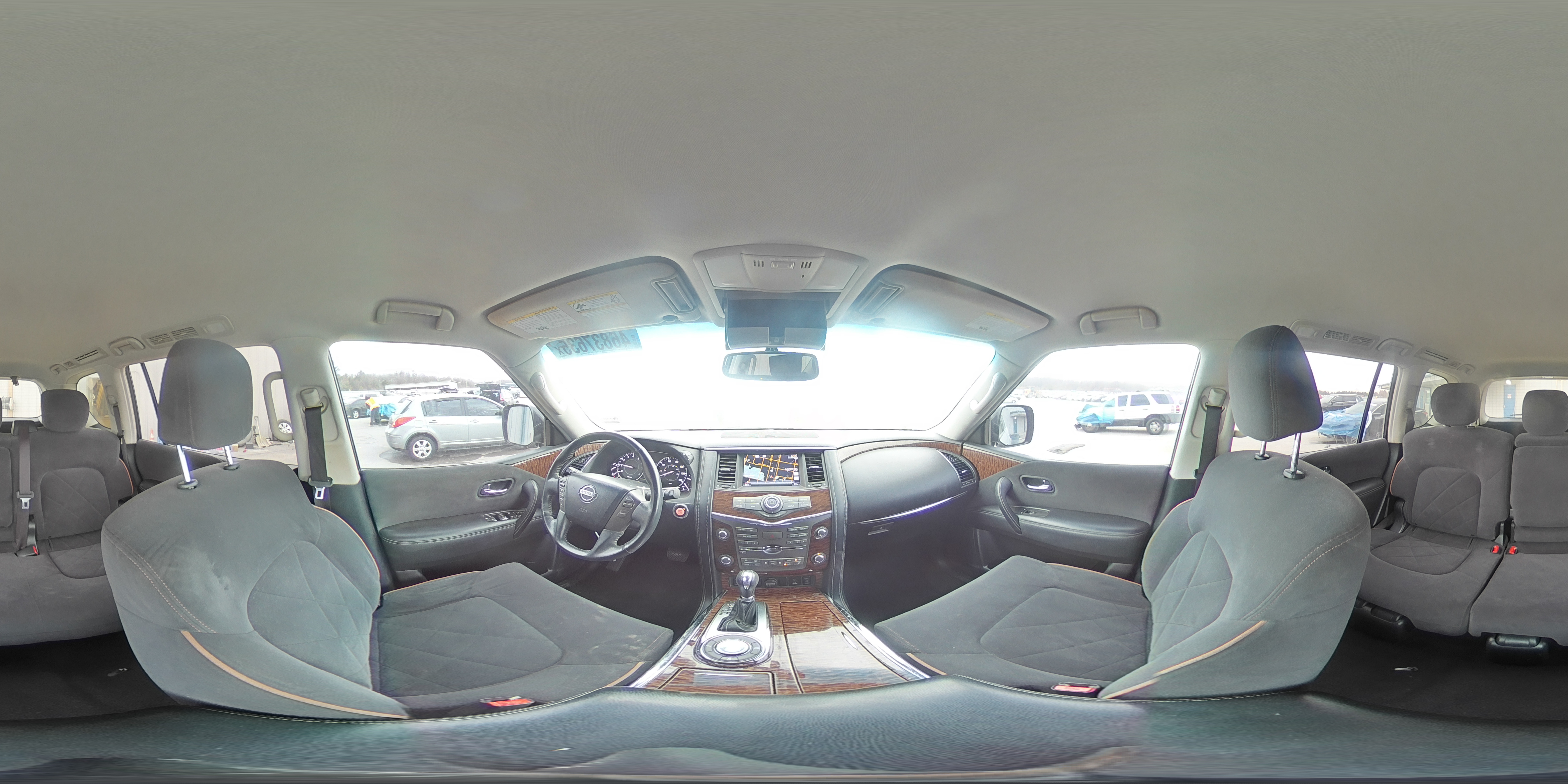2017 Nissan Armada - Image 15