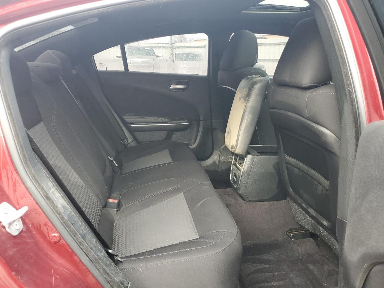 2018 Dodge Charger - Image 12