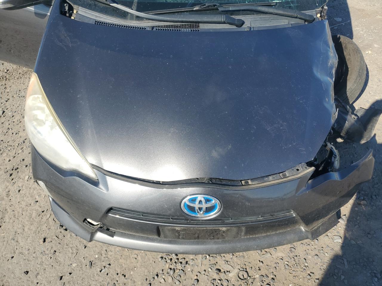2013 Toyota Prius C VIN: JTDKDTB3XD1539909 Lot: 49312555