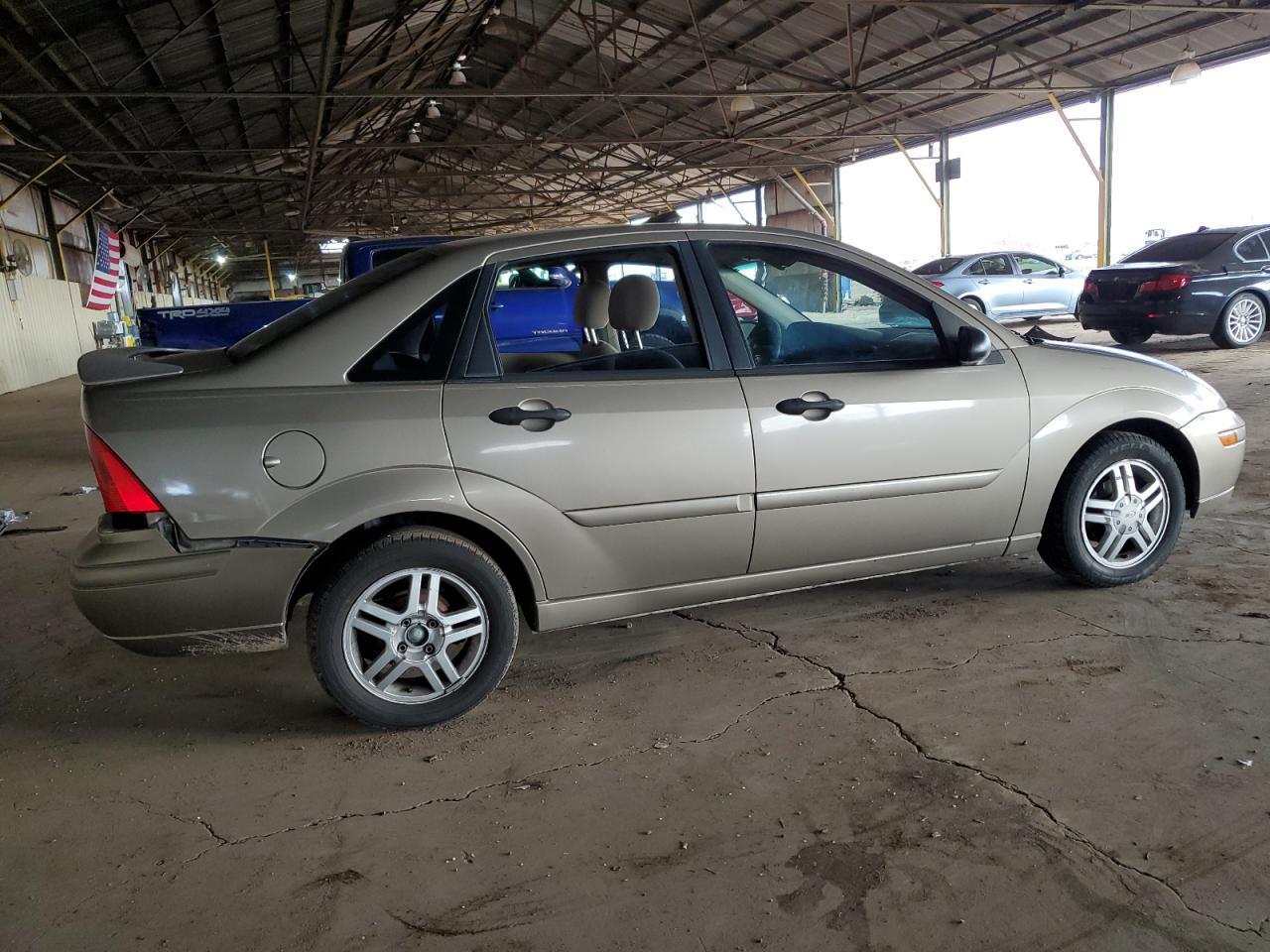 2004 Ford Focus - Image 3