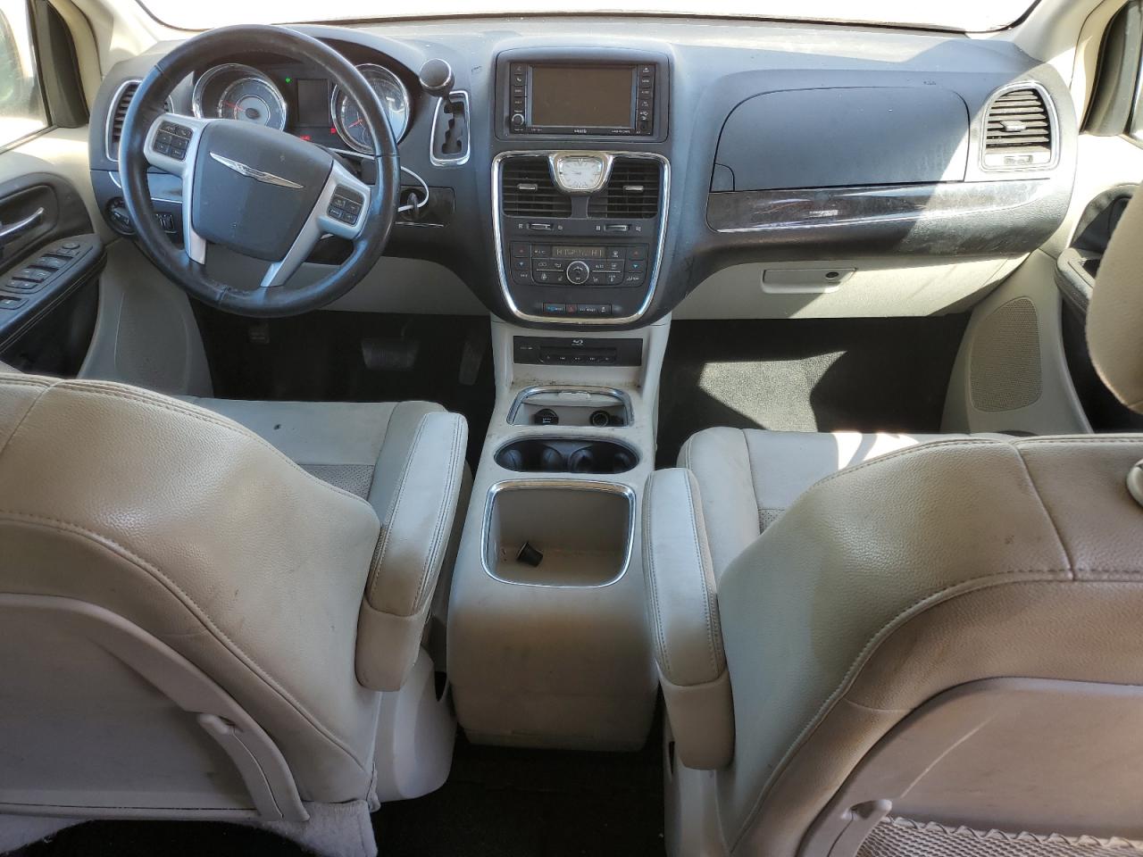 2013 Chrysler Town & Country Touring L VIN: 2C4RC1CG8DR647710 Lot: 65445885