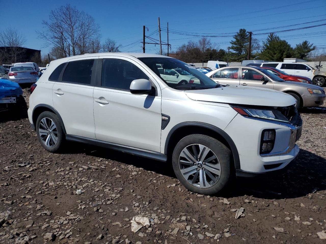 2021 Mitsubishi Outlander - Image 4