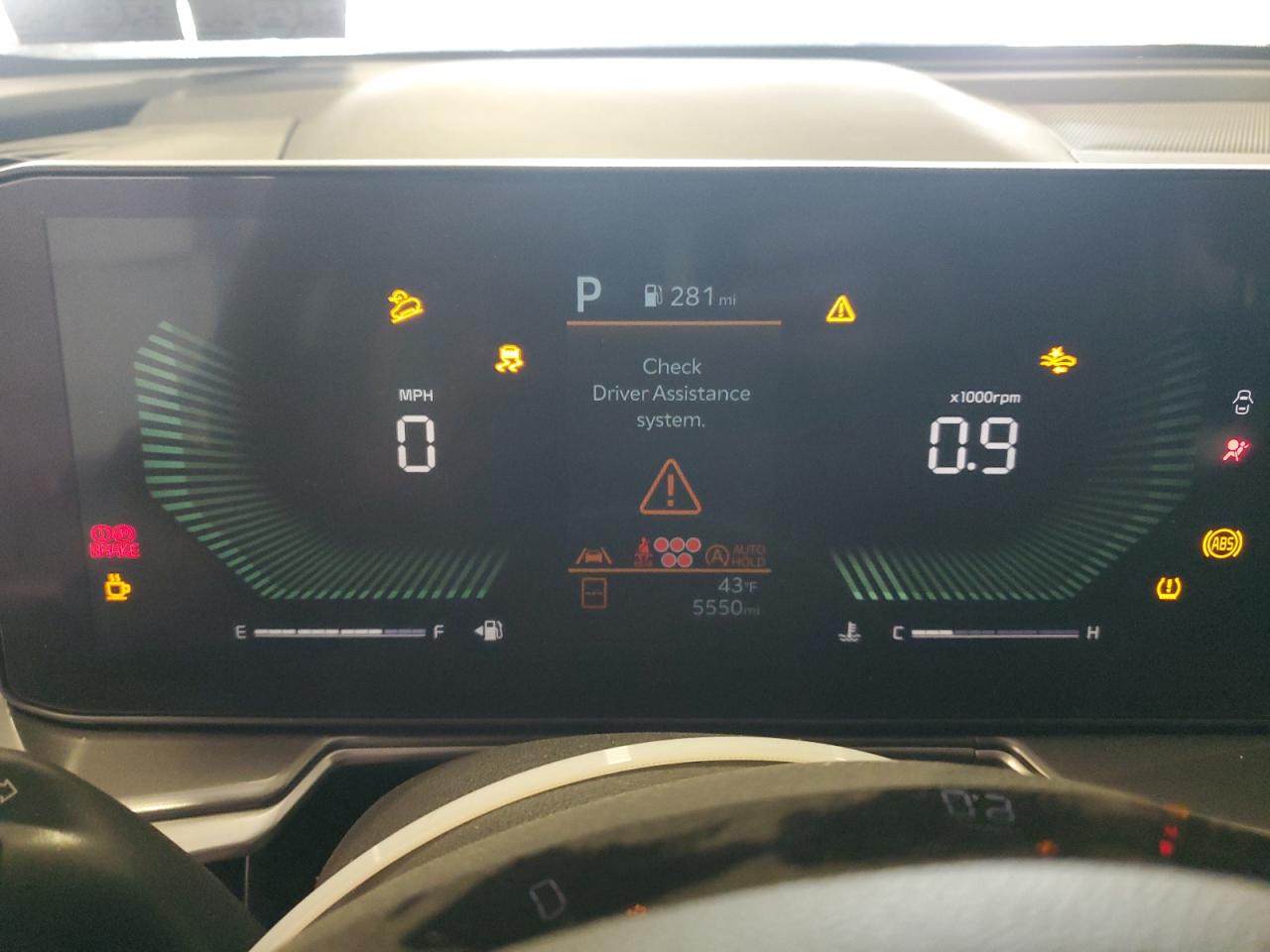 2024 Kia Sorento - Image 9