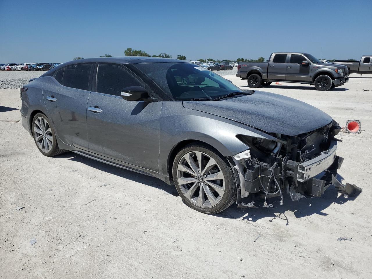 2020 Nissan Maxima - Image 4