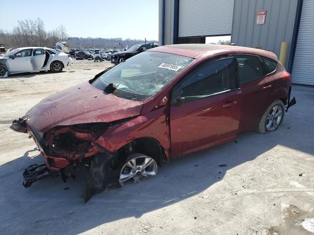  FORD FOCUS 2014 Красный