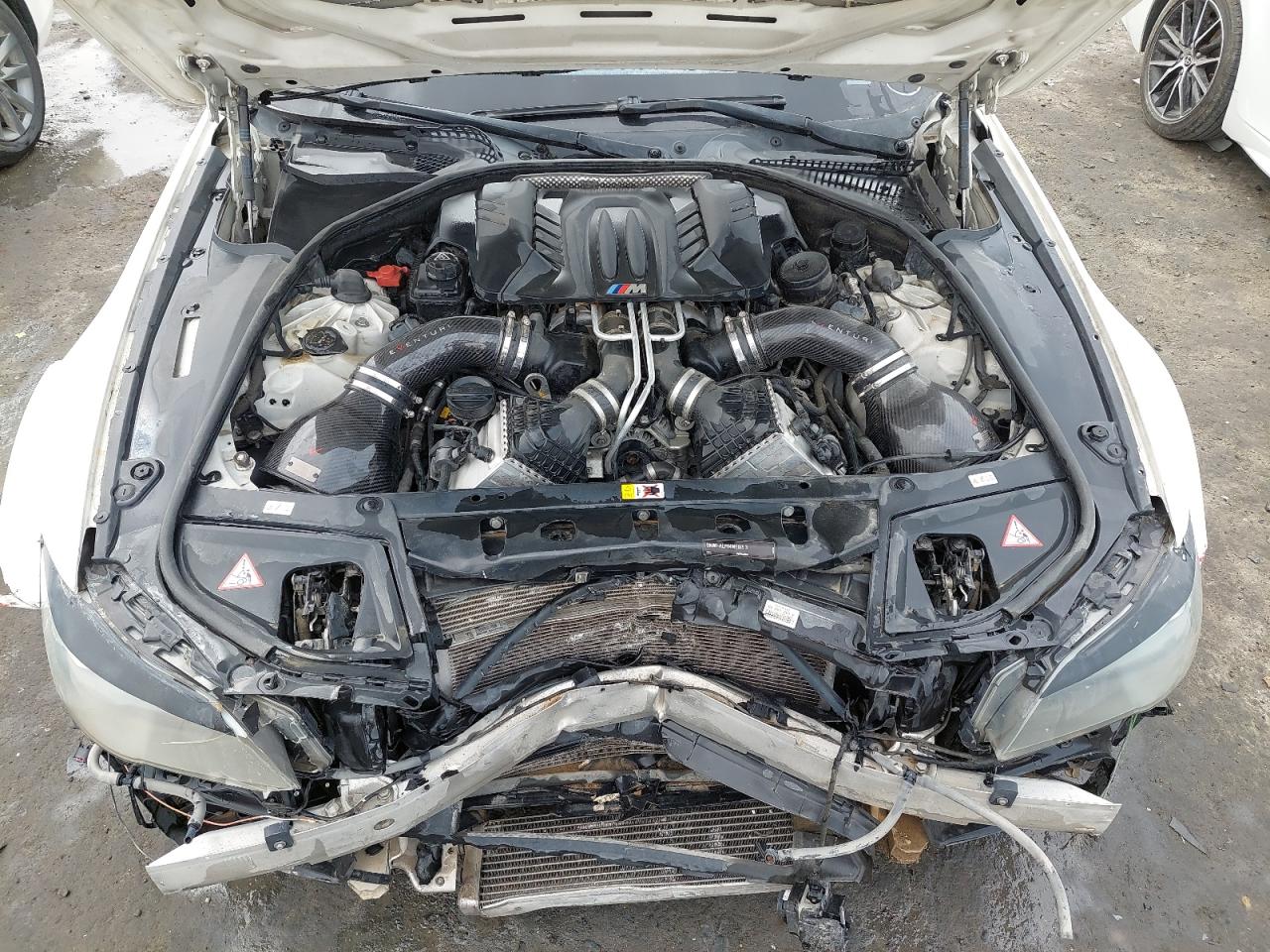 WBSFV9102CDW94369 - 2012 Bmw M5 - #47708005