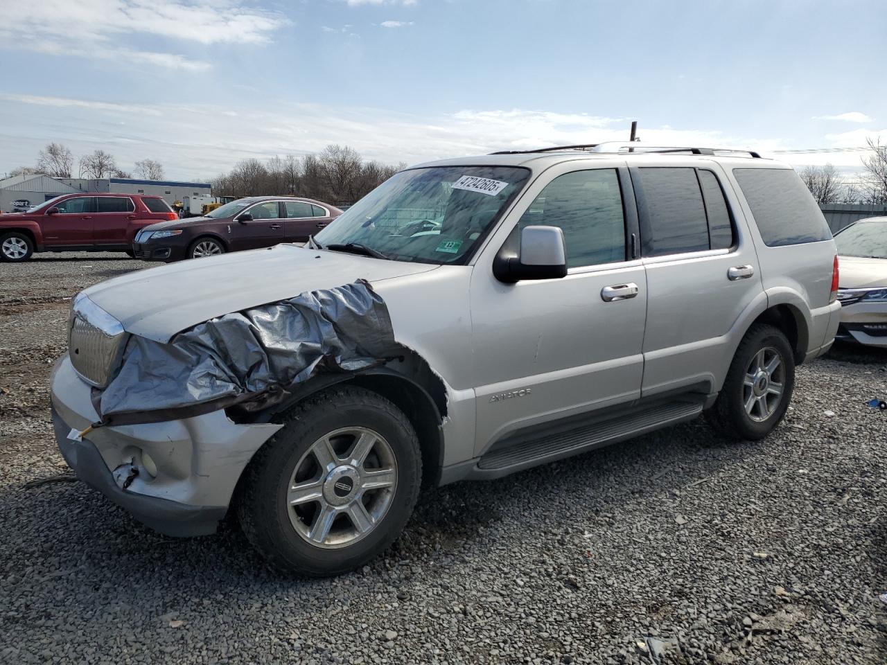 2005 Lincoln Aviator - Image 1