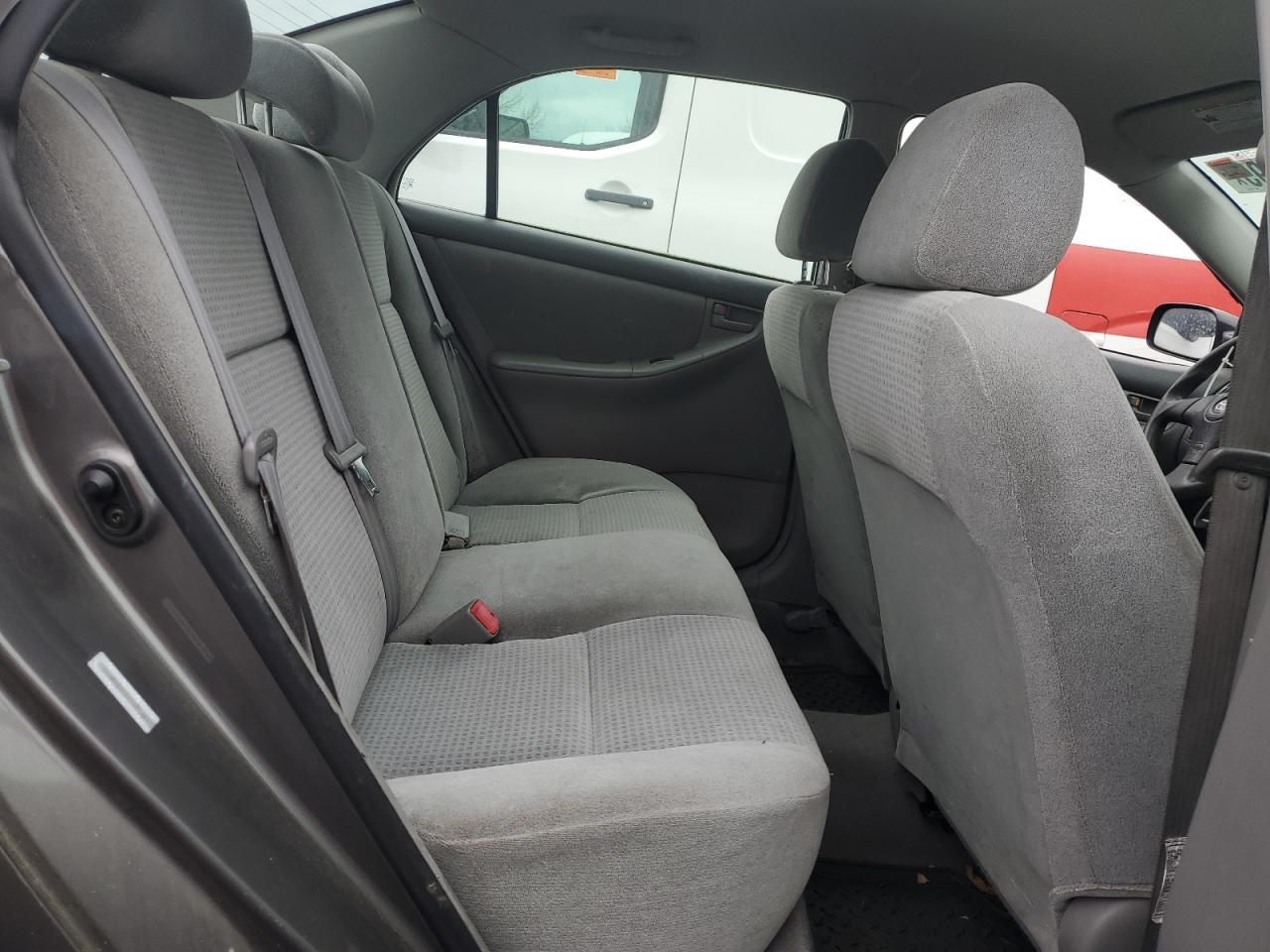2005 Toyota Corolla - Image 12