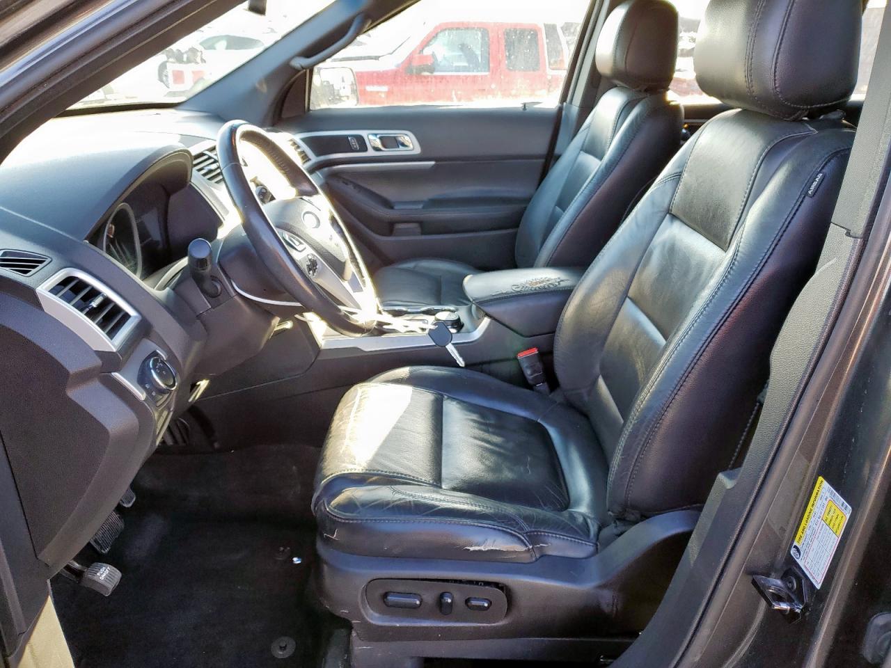 2015 Ford Explorer - Image 7