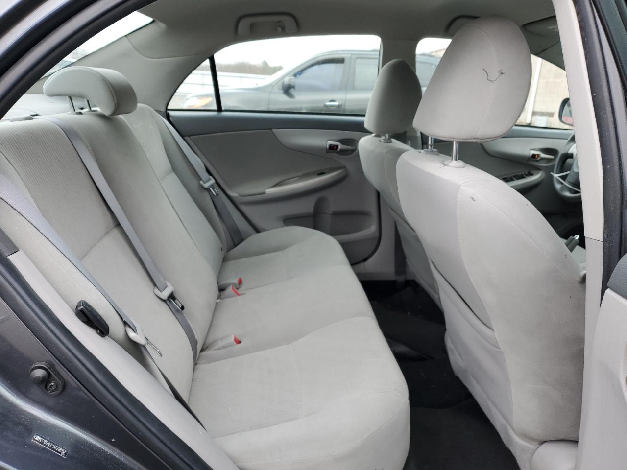 2010 Toyota Corolla - Image 10