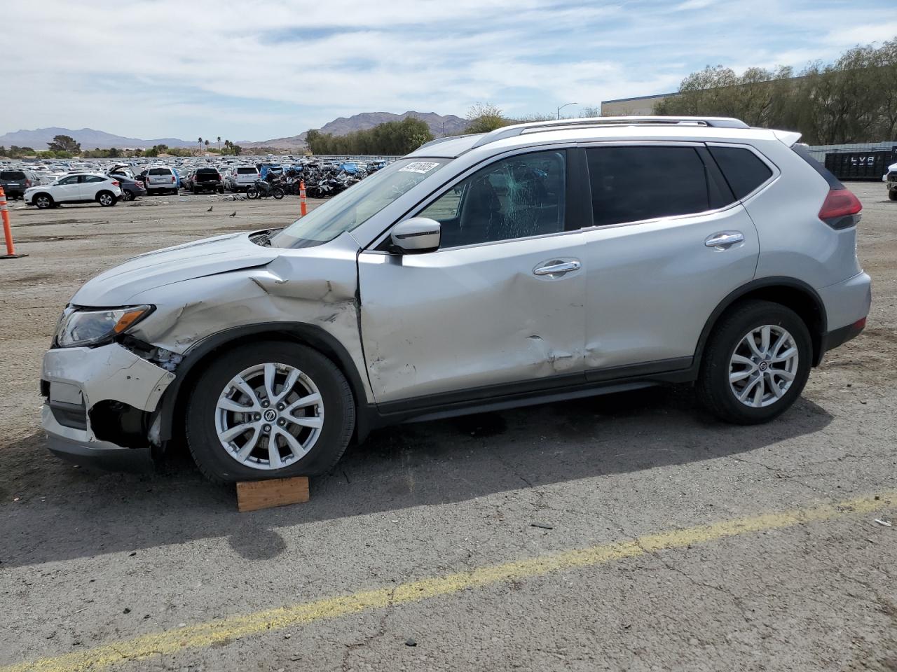 2019 Nissan Rogue S на продаже в Las Vegas, NV - Front End