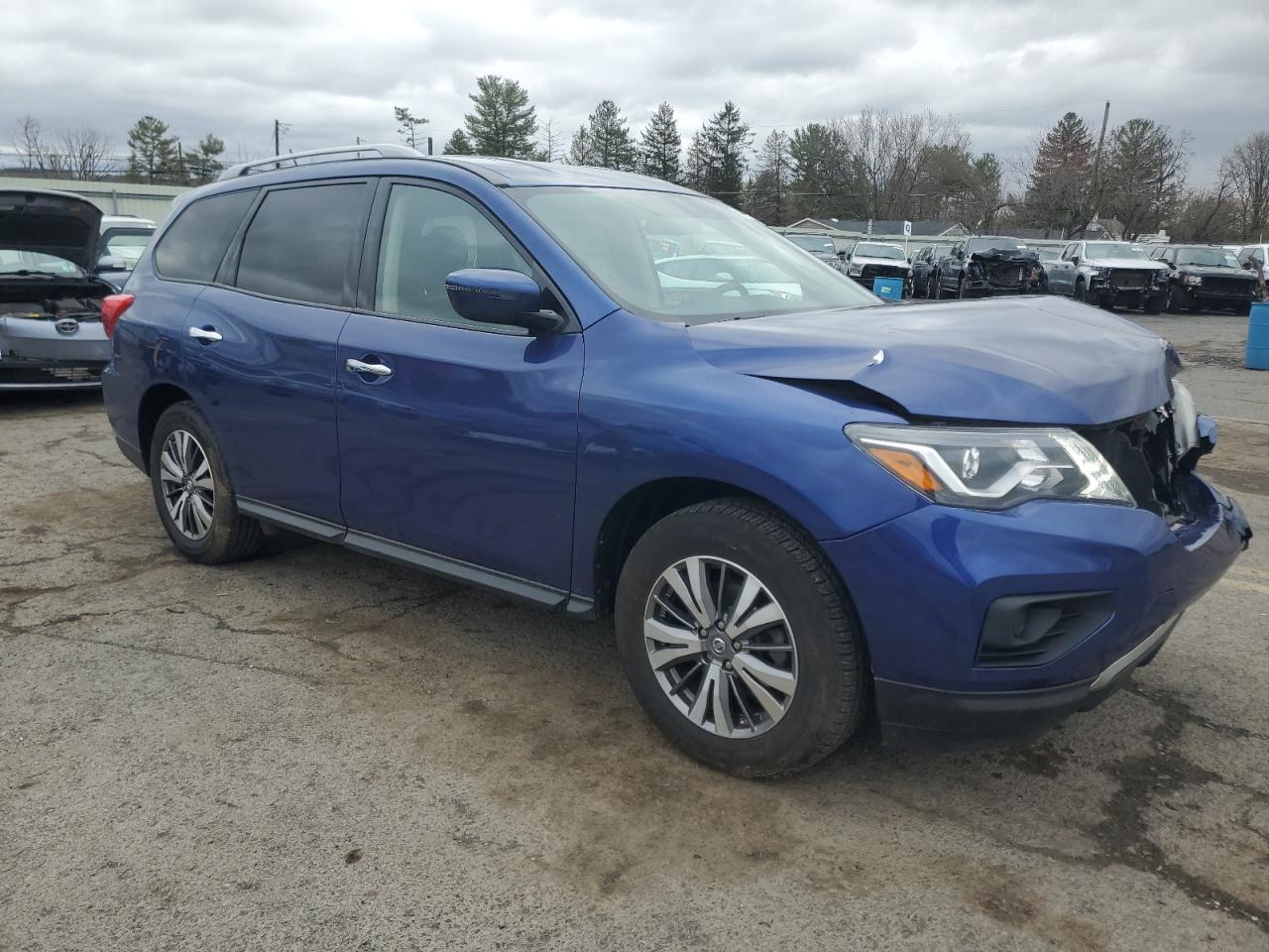 2018 Nissan Pathfinder - Image 4