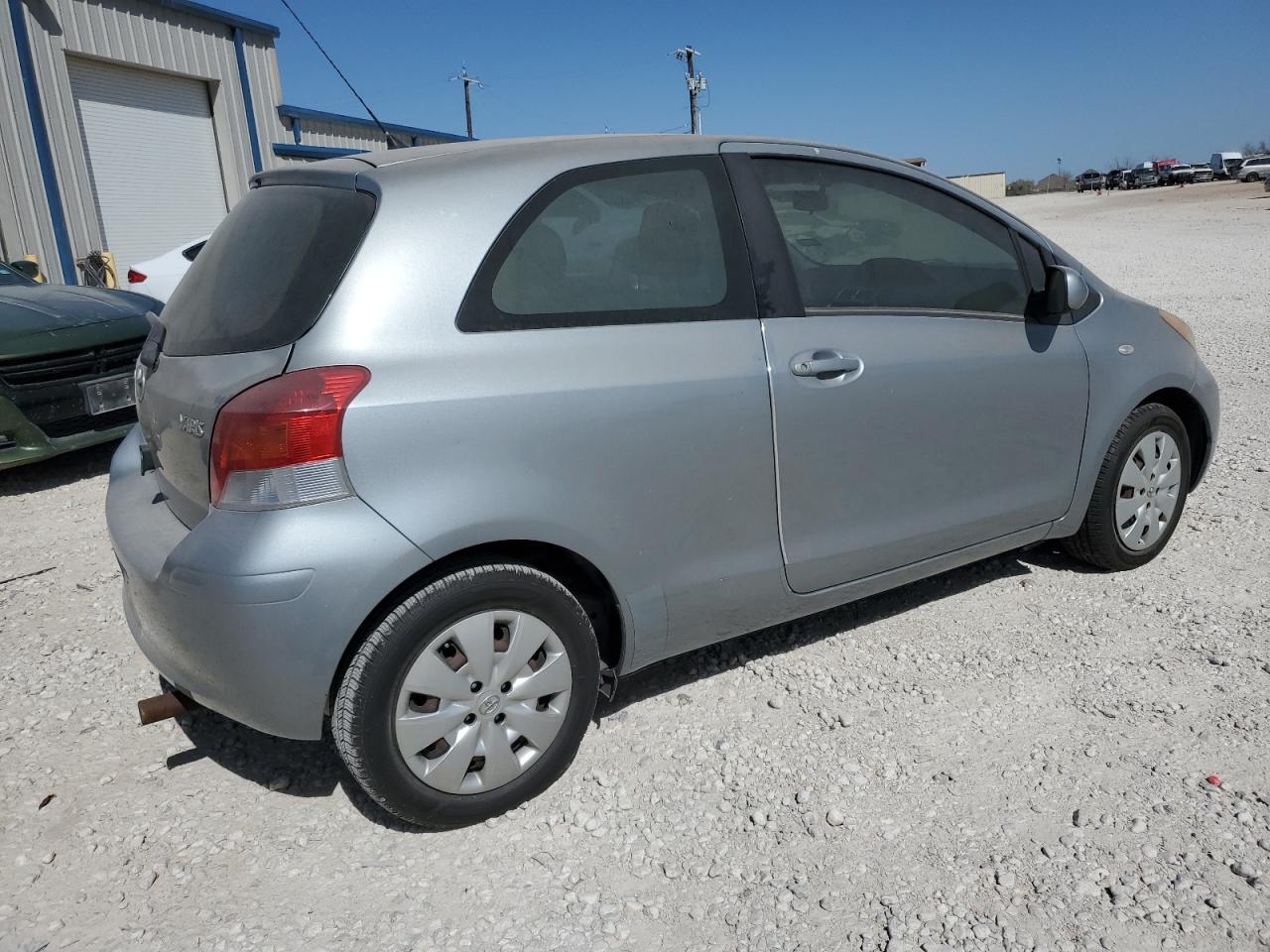 2010 Toyota Yaris - Image 3