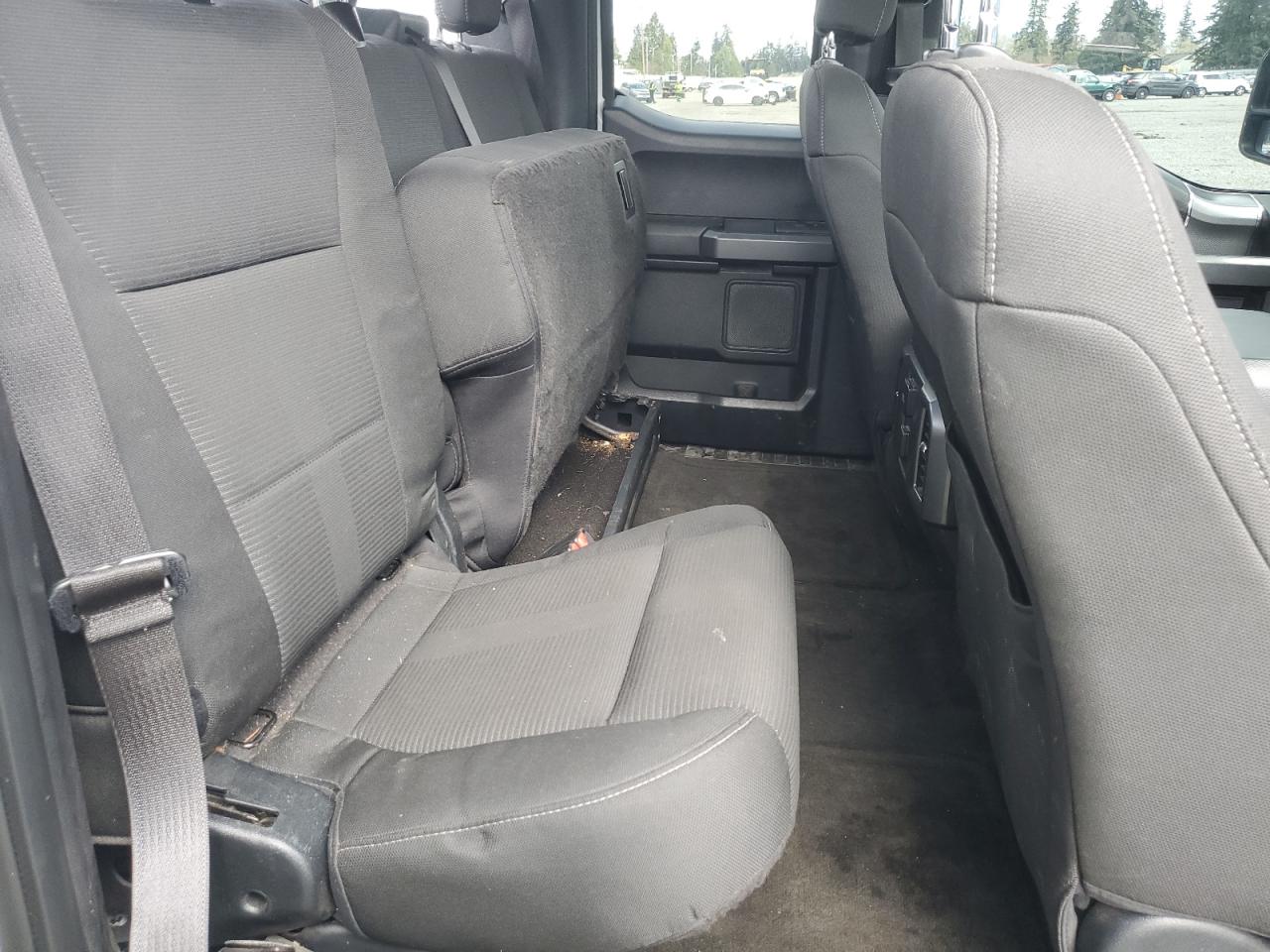 2015 Ford F-150 - Image 10